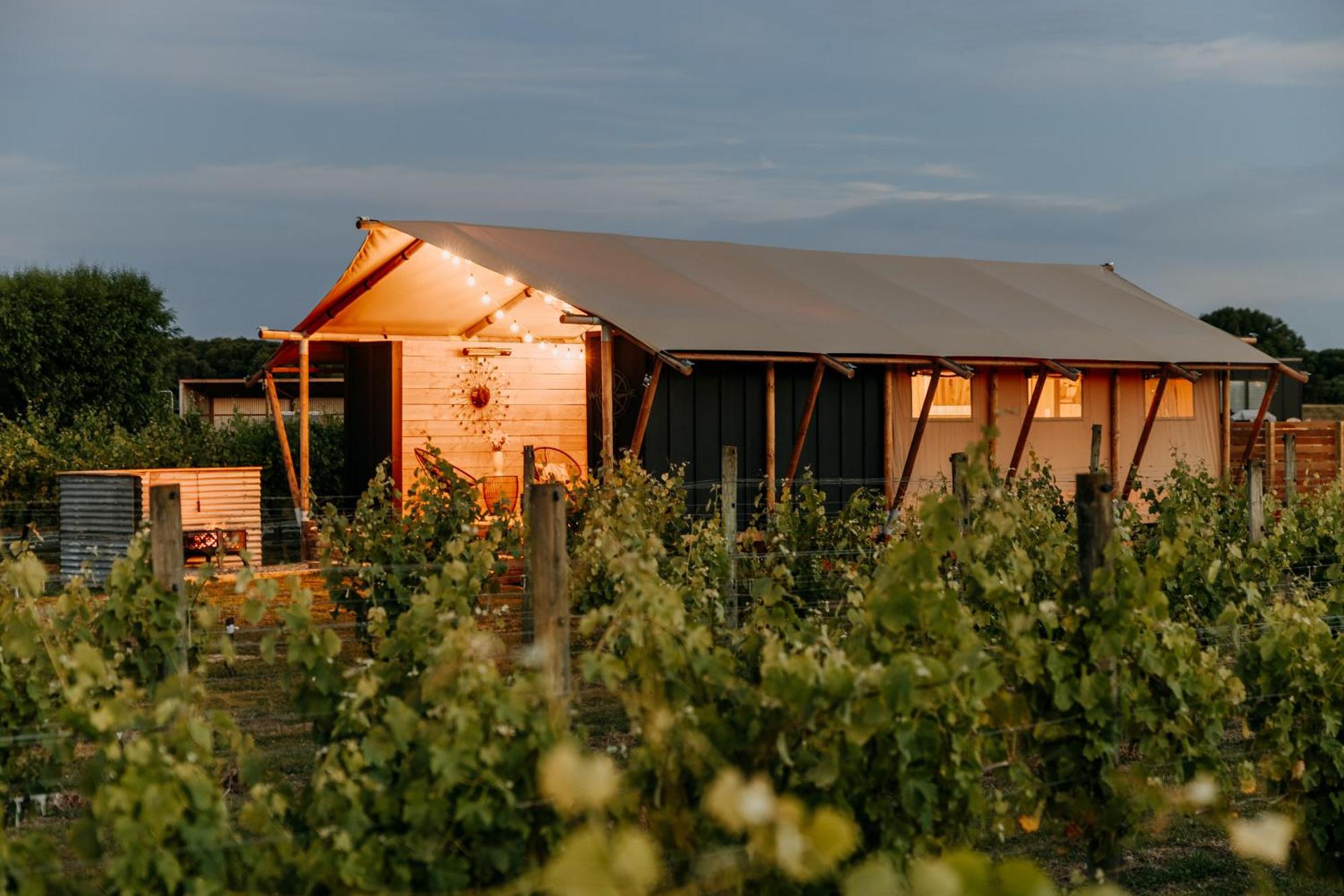 Villas & Vines Glamping Hastings Exterior foto